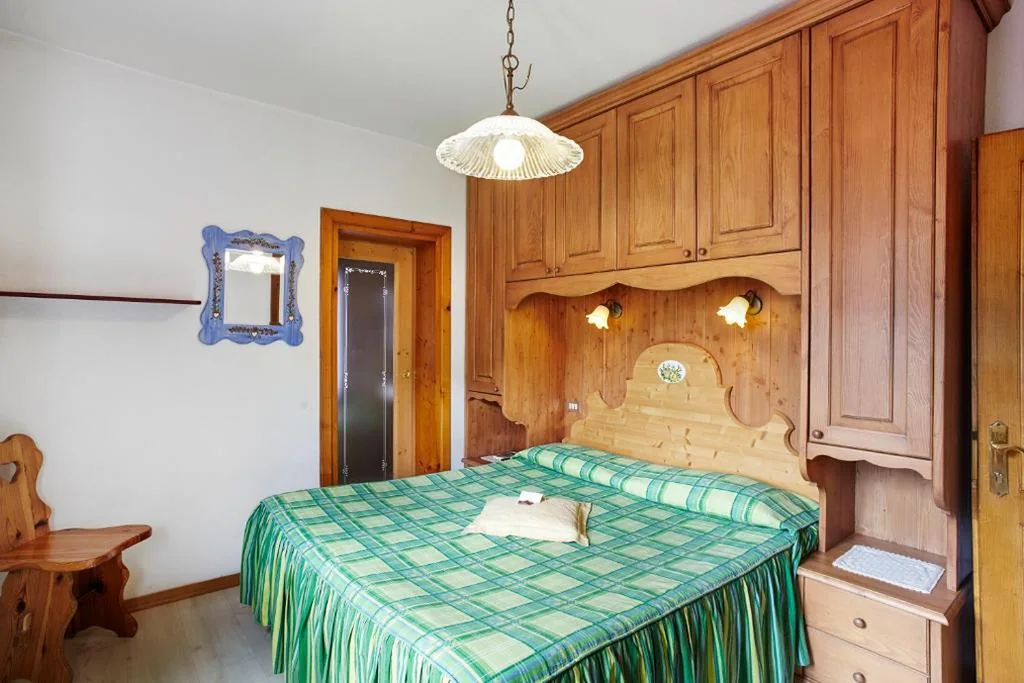 Camera Matrimoniale/Doppia con Letti Singoli — Albergo Venezia