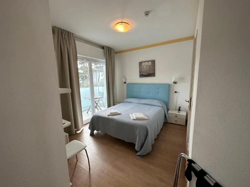 Camera Matrimoniale/Doppia con Letti Singoli con Balcone — Hotel Irene