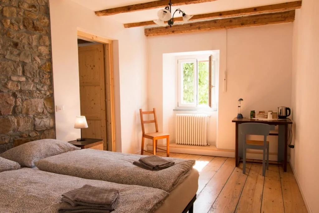 Double/Twin Room with Private Bathroom — Oltre l’arco