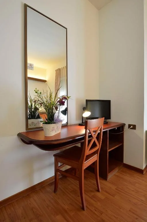 Double Room with Twin Beds — Hotel Italia