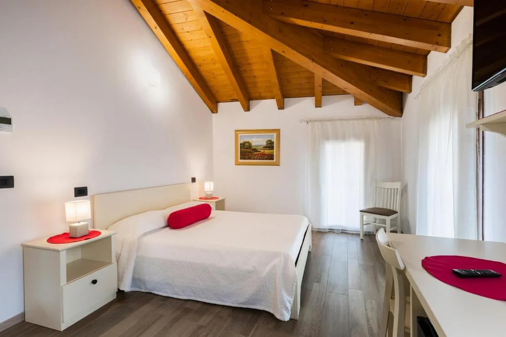 Camera Matrimoniale — Hotel AL COLLIO