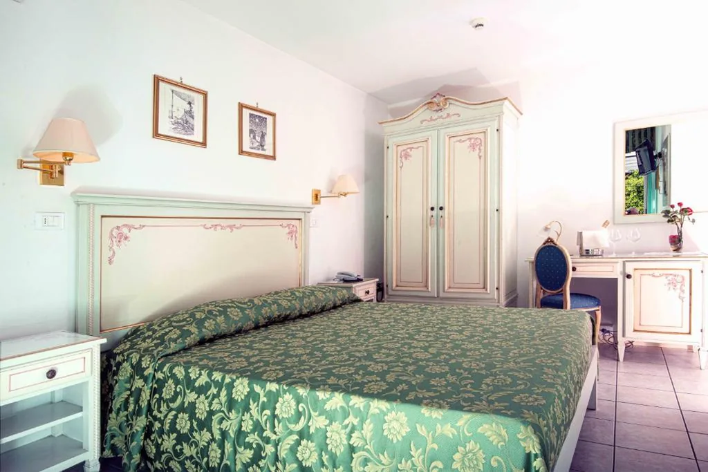 Camera Matrimoniale — Hotel Oasi
