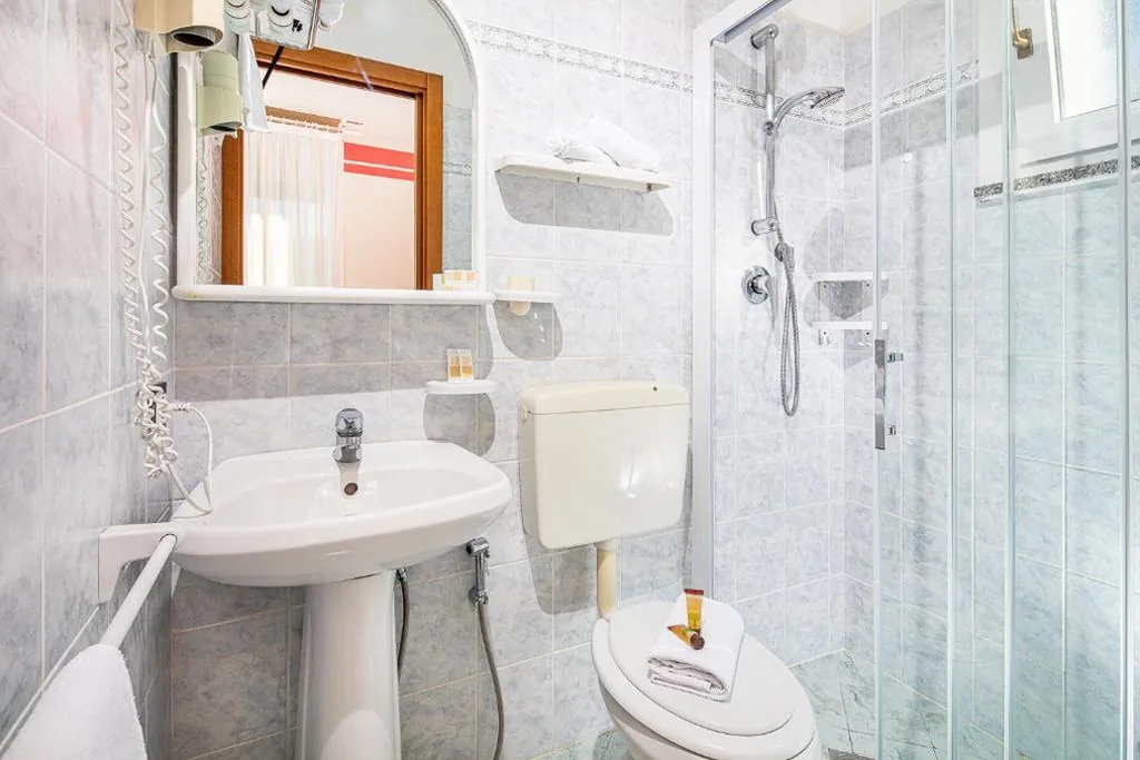 Double Room — Hotel Orchidea