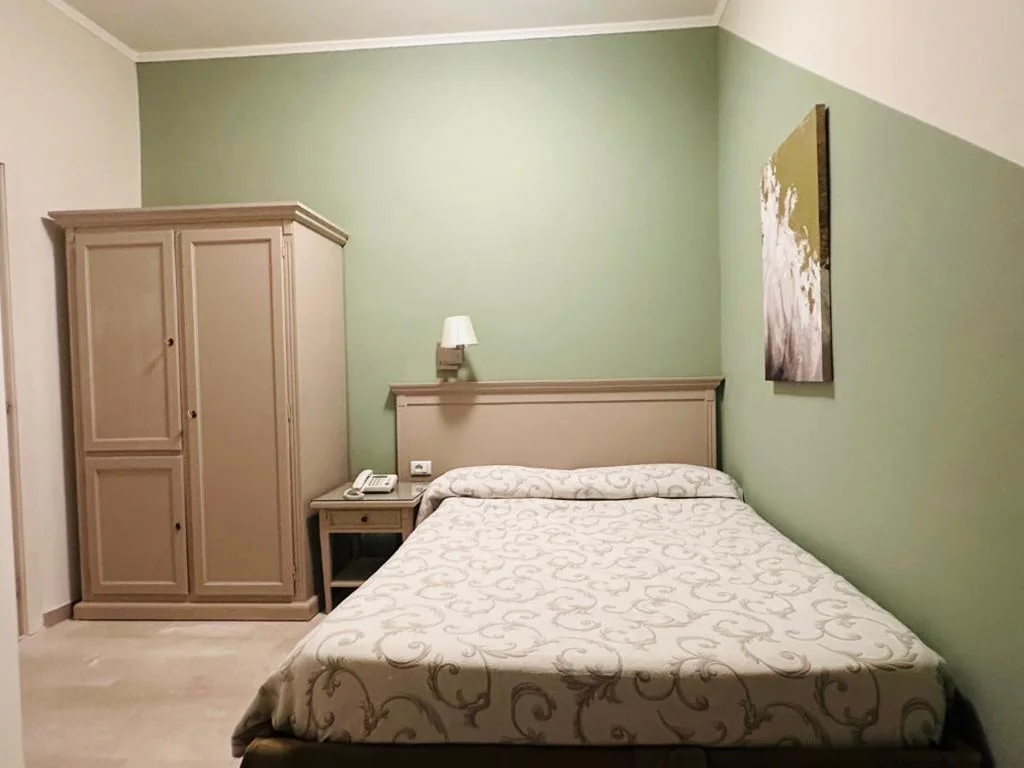 Small Double Room — Hotel Bristol