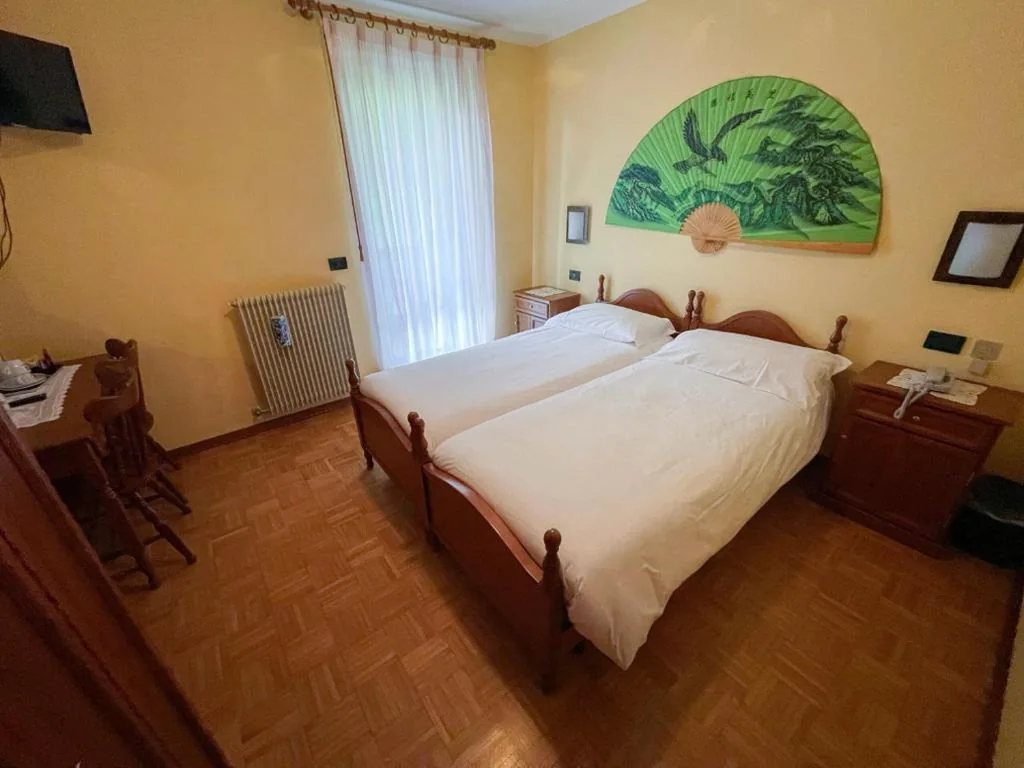 Camera Matrimoniale Standard — Albergo Nuoitas