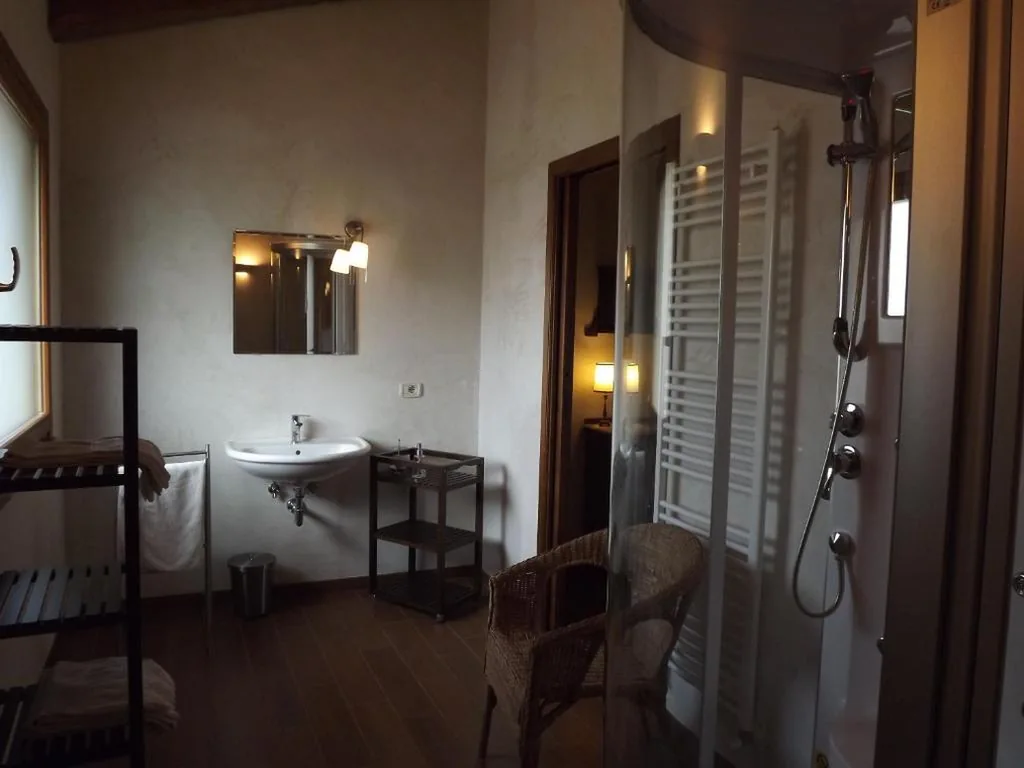 Standard Double Room — Casa della Fornace