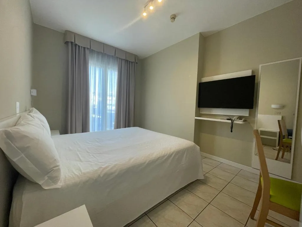 Standard Double Room — Hotel Athena