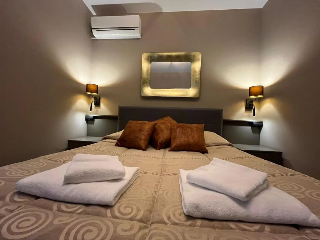 Superior Double Room — Hotel Roma