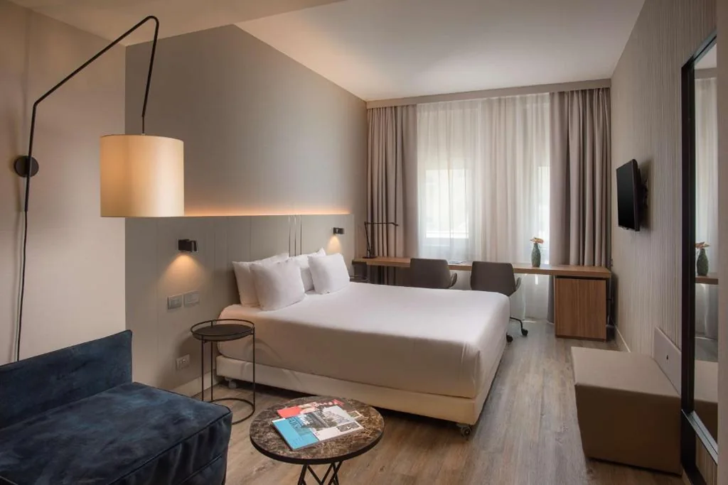 Camera Premium — NH Trieste