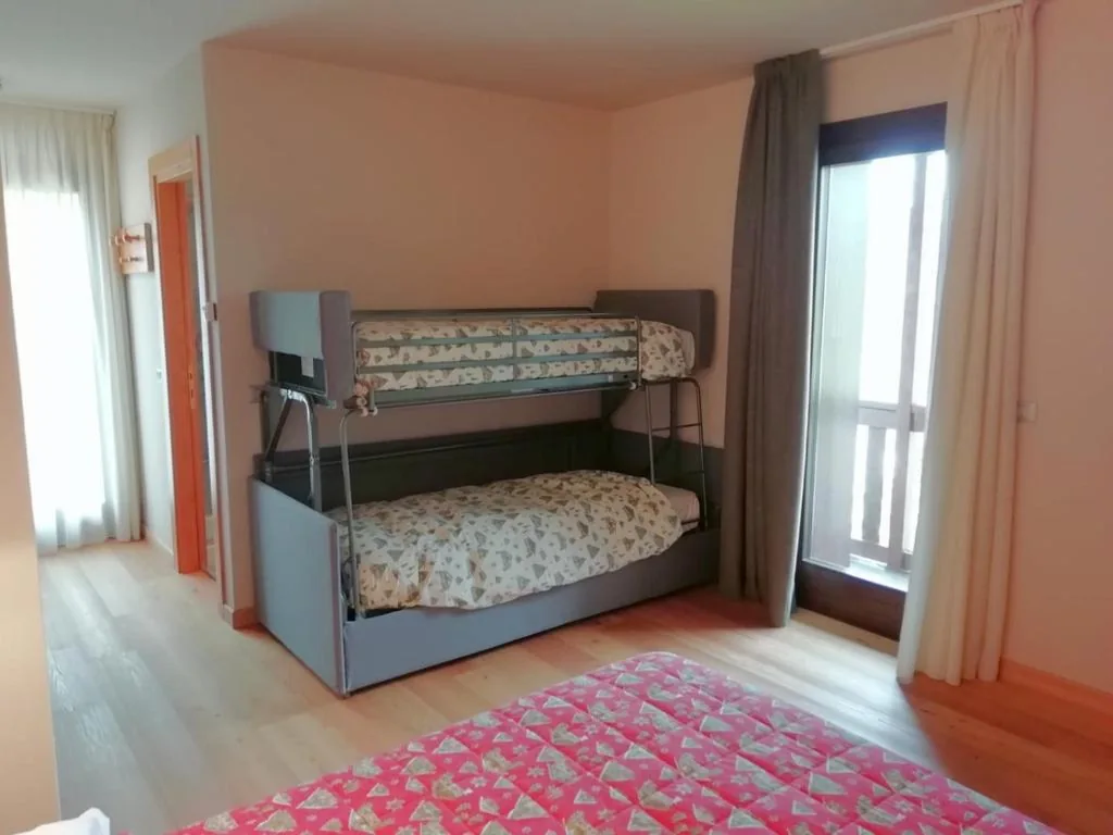 Camera Quadrupla con Bagno Privato — Albergo Riglarhaus