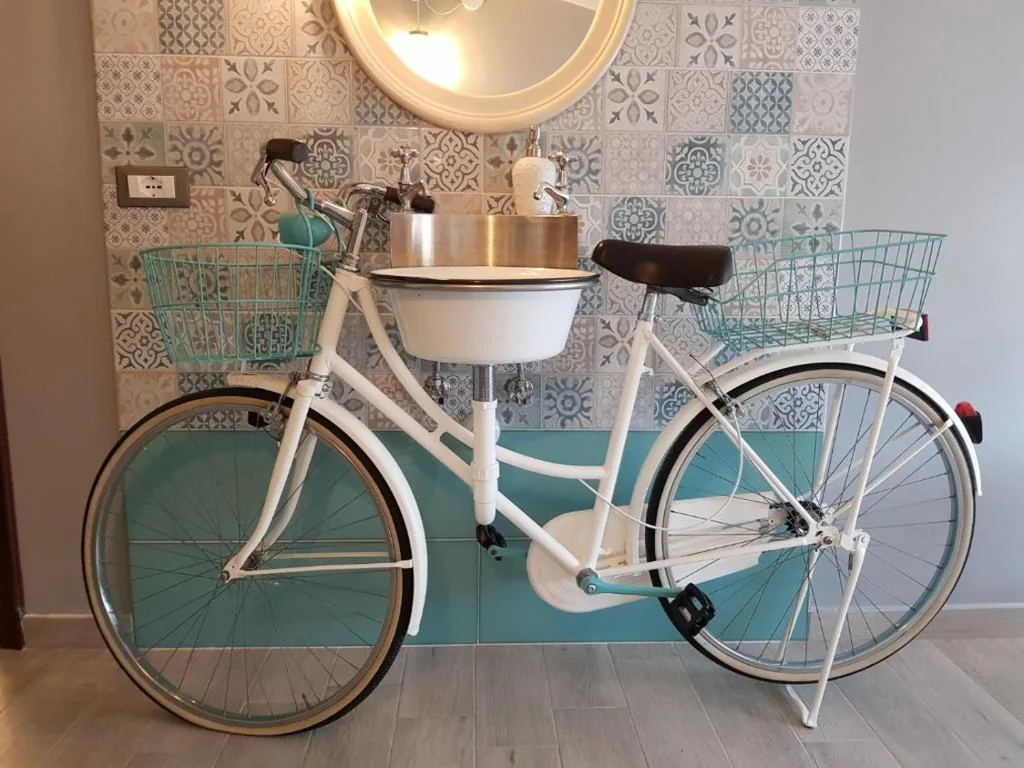 Quadruple Room with Private Bathroom — B&B Books & Bikes