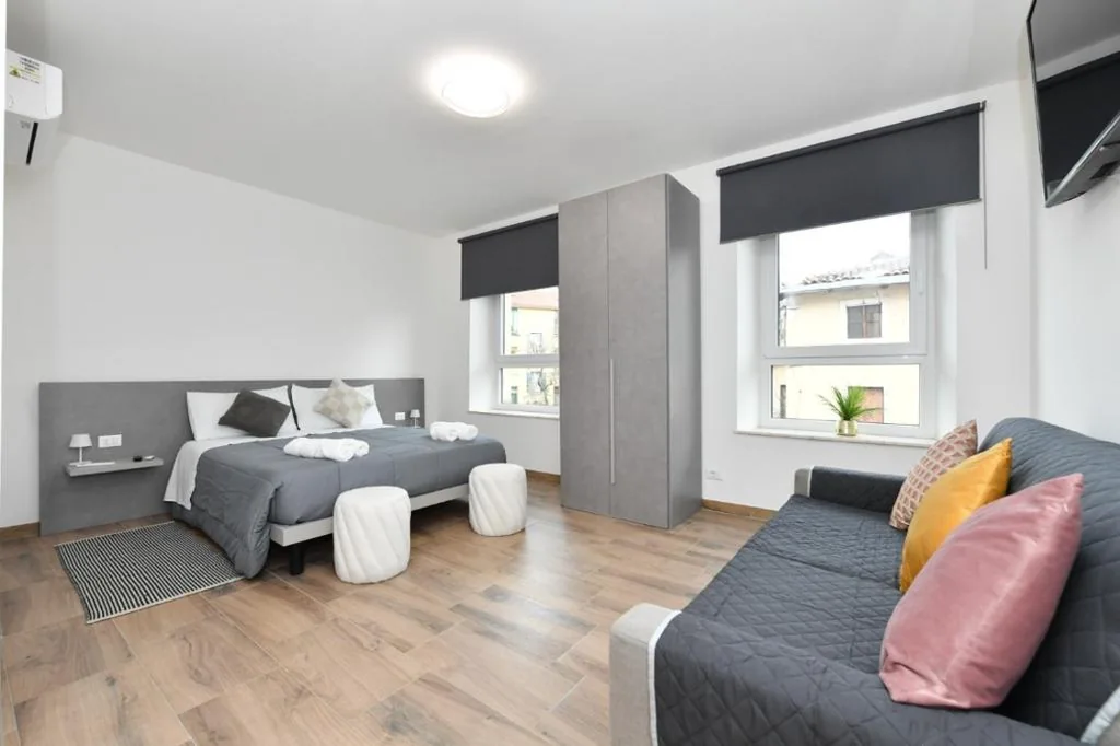 Quadruple Room with Private Bathroom — Mondeo B&B