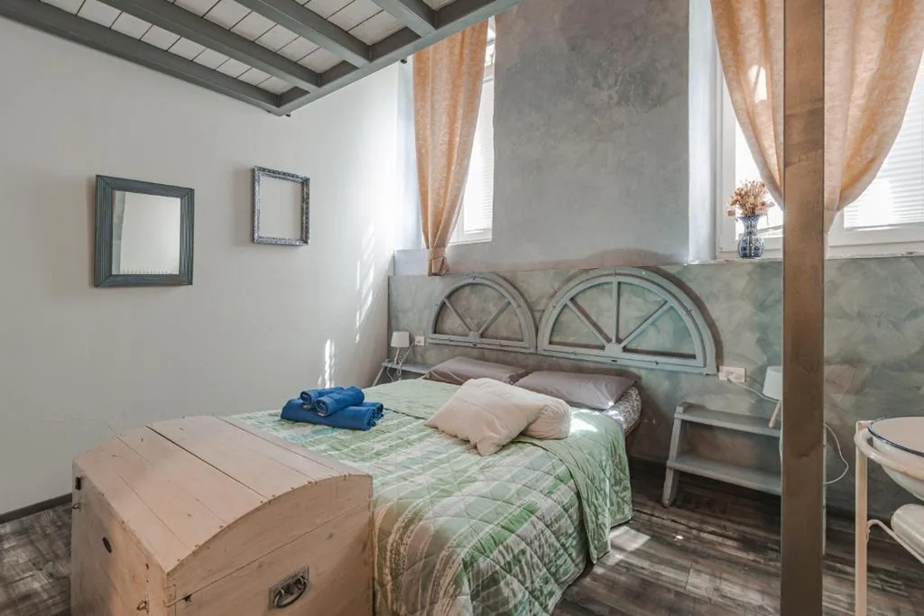 Camera Quadrupla con Bagno Privato — Trieste Art Loft