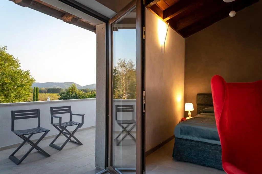 Camera Quadrupla con Terrazza — Valrosa Country Resort