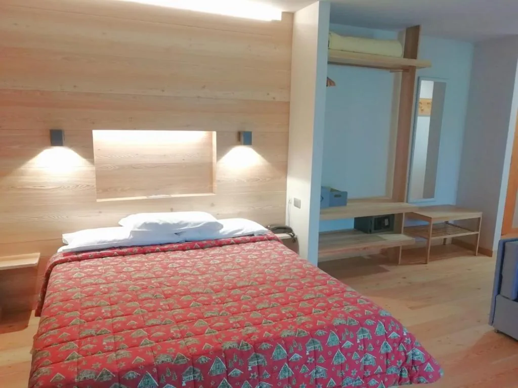 Camera Quadrupla con Vista Lago - Dependance — Albergo Riglarhaus