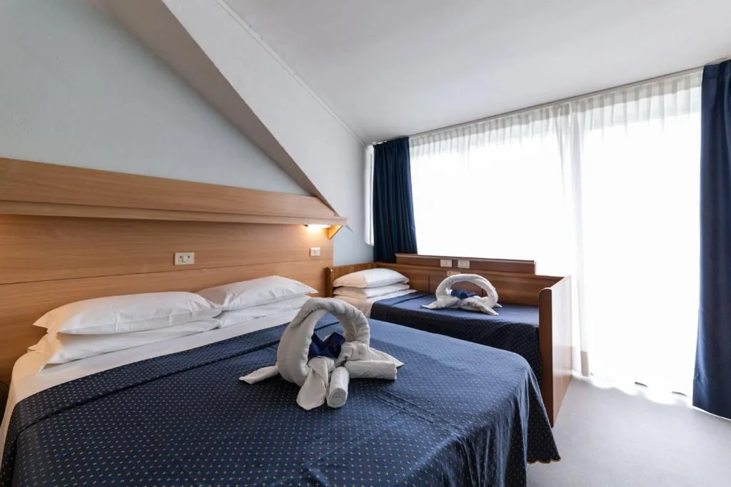 Camera Quadrupla — Hotel Mimosa