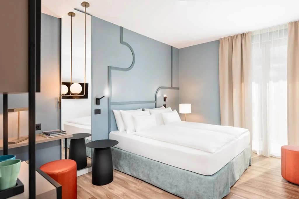 Camera Queen Deluxe — HT Hotel Trieste