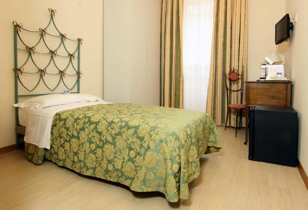Single Room — Albergo Al Viale