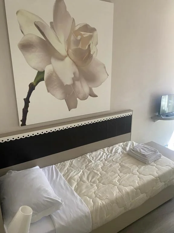 Single Room — Albergo Leon D’Oro
