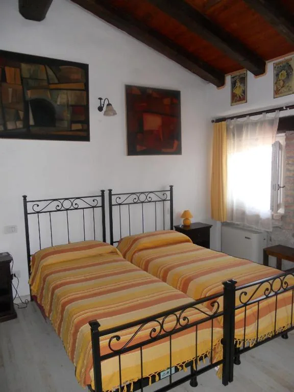 Single Room — Albergo Julienne