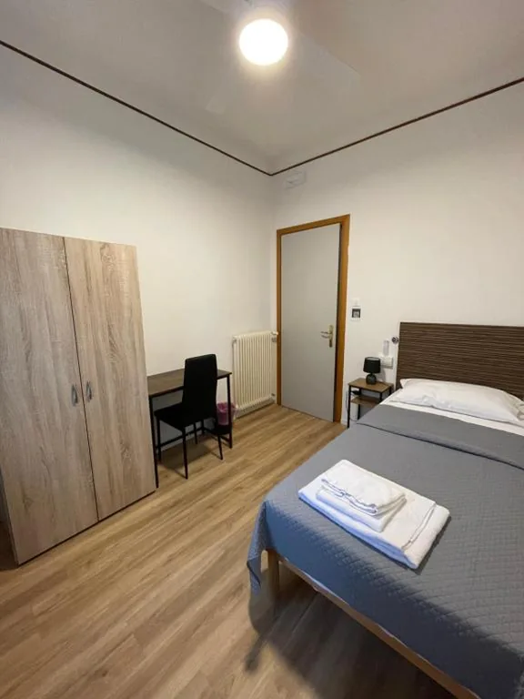 Camera Singola con Bagno Privato — Affittacamere LICEN
