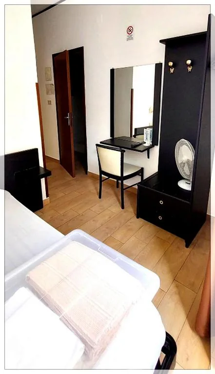 Single Room with Private Bathroom — Hotel Istria