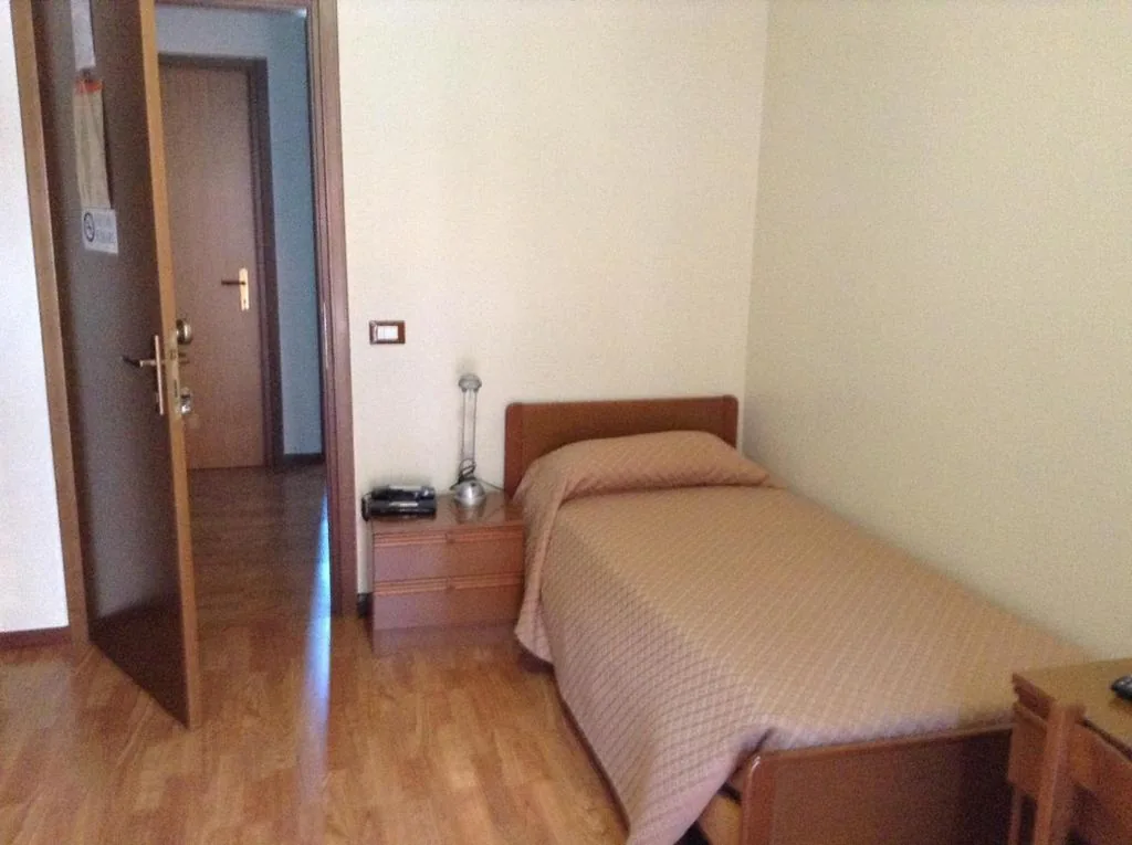 Camera Singola — Hotel Galles