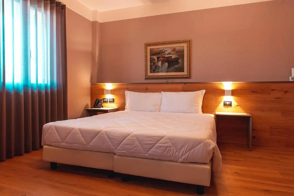 Single Room — Hotel Patriarchi