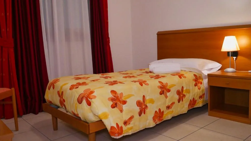 Single Room — hotel Vajont