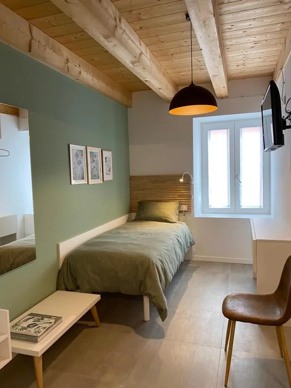Single Room — Palmamore