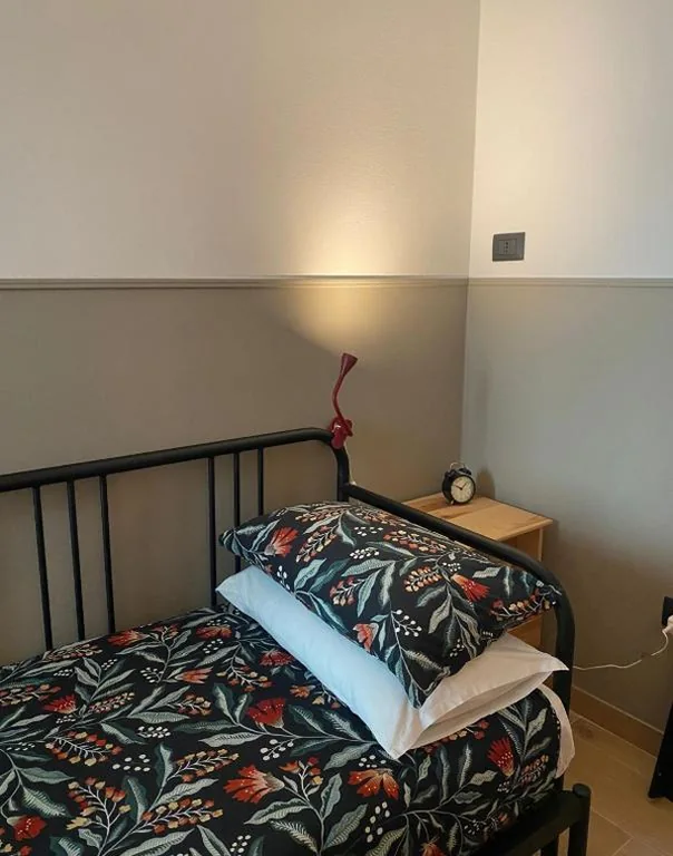 Camera Singola Standard con Bagno in Comune — B&B Antico Fienile