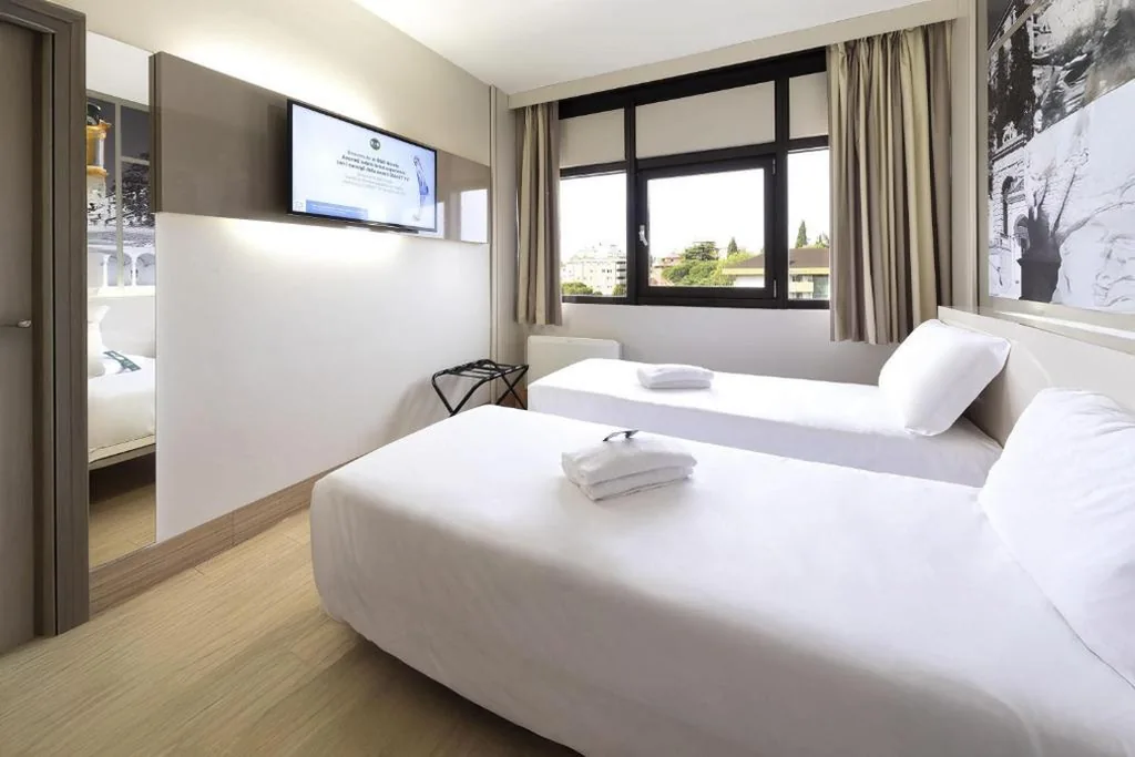 Superior Double Room with Single Beds — B&B Hotel Udine