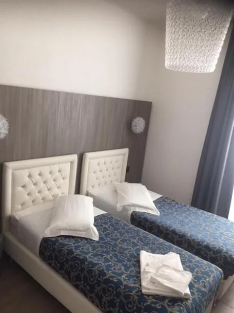 Superior Twin Room — Hotel Centrale