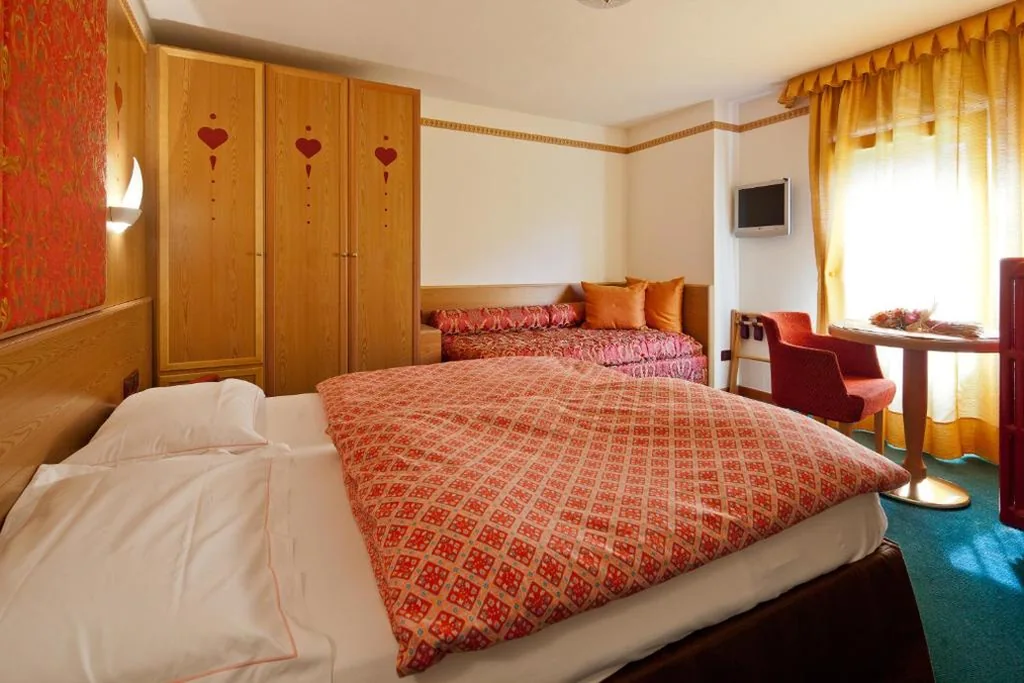 Camera Superior Matrimoniale/Doppia con Letti Singoli — Hotel Haus Michaela