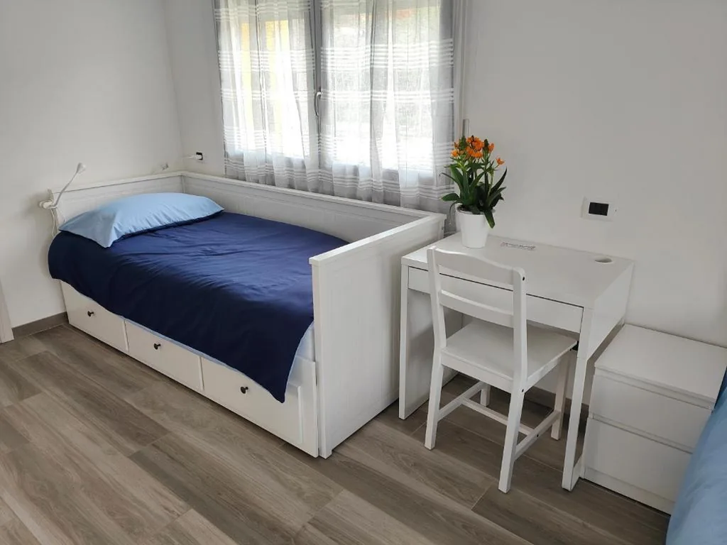 Classic Triple Room — Casa Beuzer