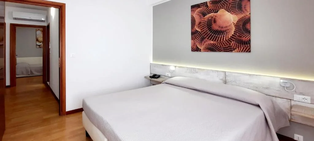 Comfort Triple Room — Hotel Carol
