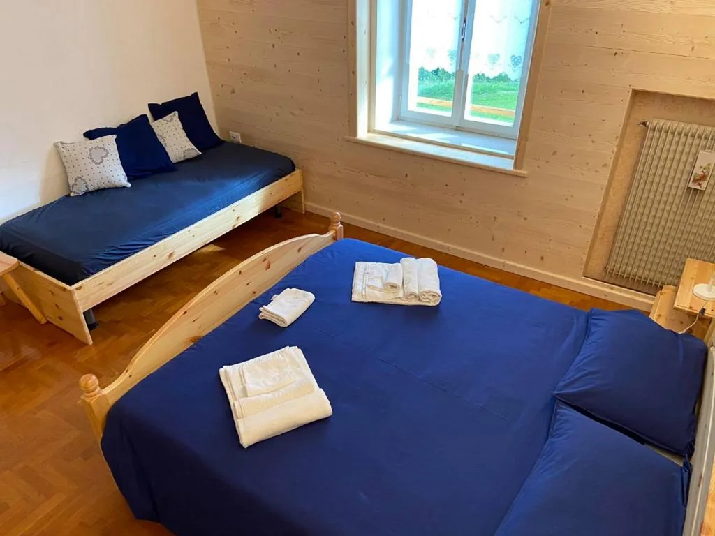 Camera Tripla con Bagno in Comune — Casa Ortis