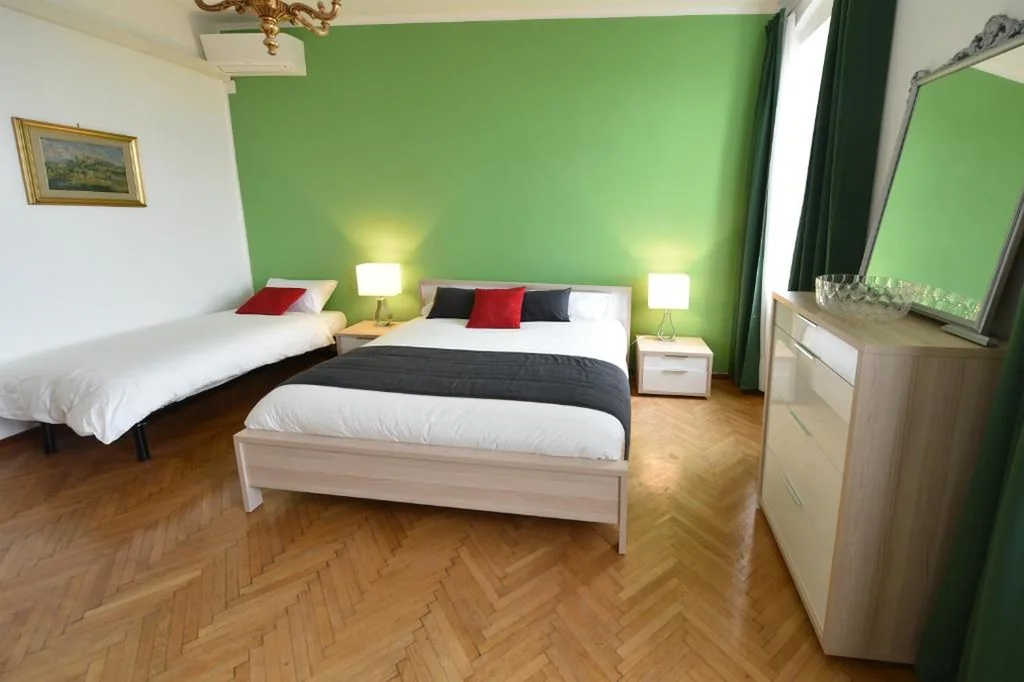 Triple Room with Private External Bathroom — B&B Al Giardino Leonor