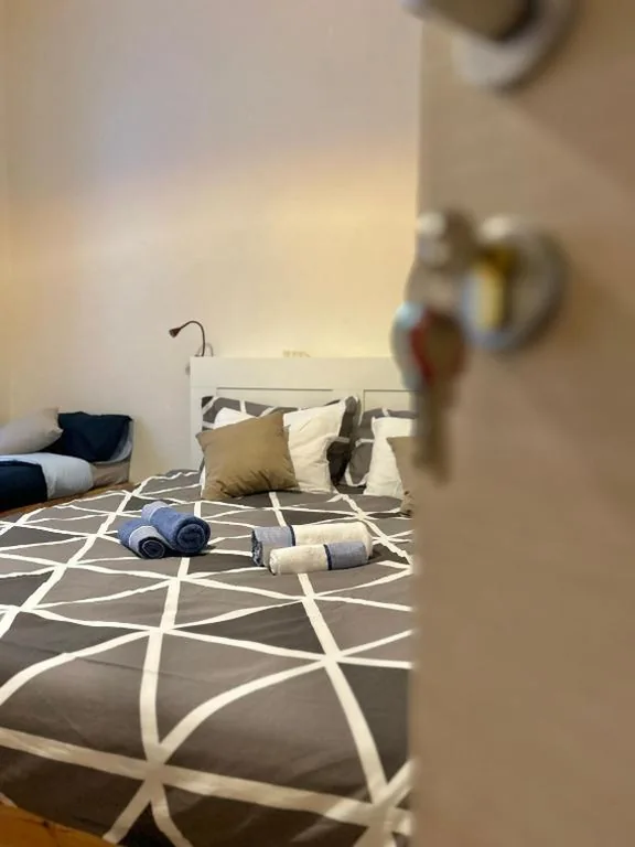 Triple Room with Private Bathroom — RESIDENCE ZAR 4