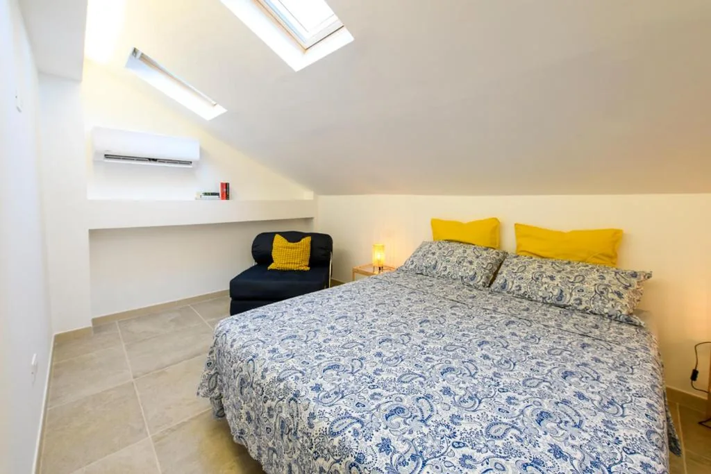 Triple Room with Private Bathroom — Villa Giustina