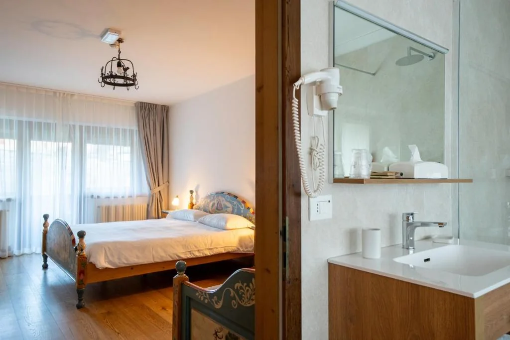 Camera Tripla con Balcone — Hotel Edelhof
