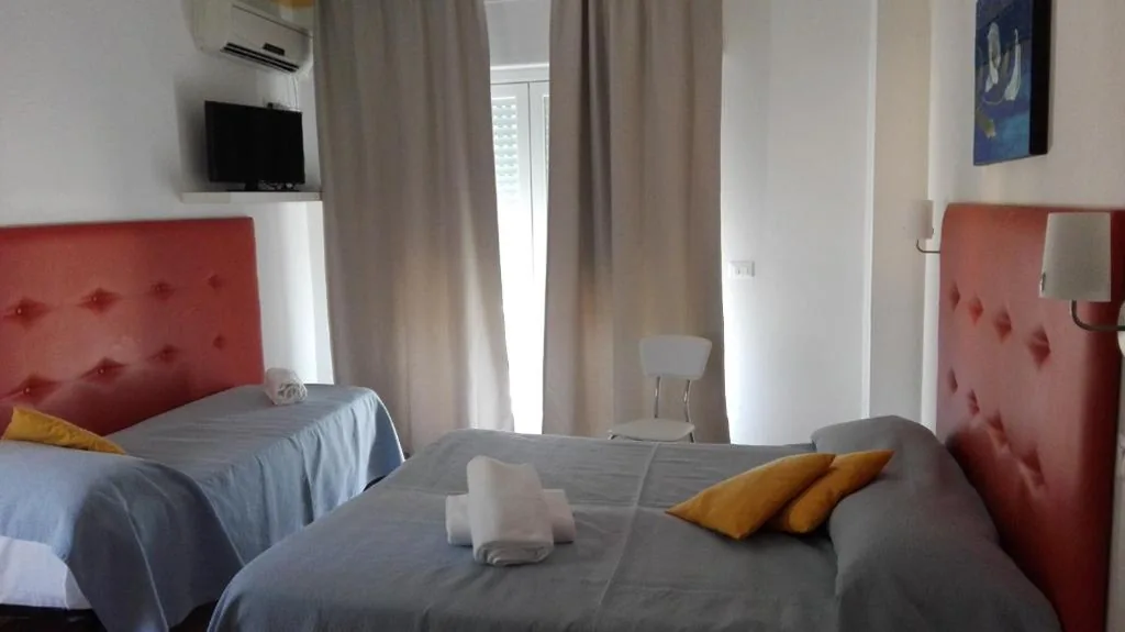 Camera Tripla con Balcone — Hotel Irene