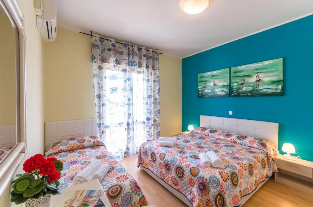 Camera Tripla con Balcone — Hotel Romantik & Depandance