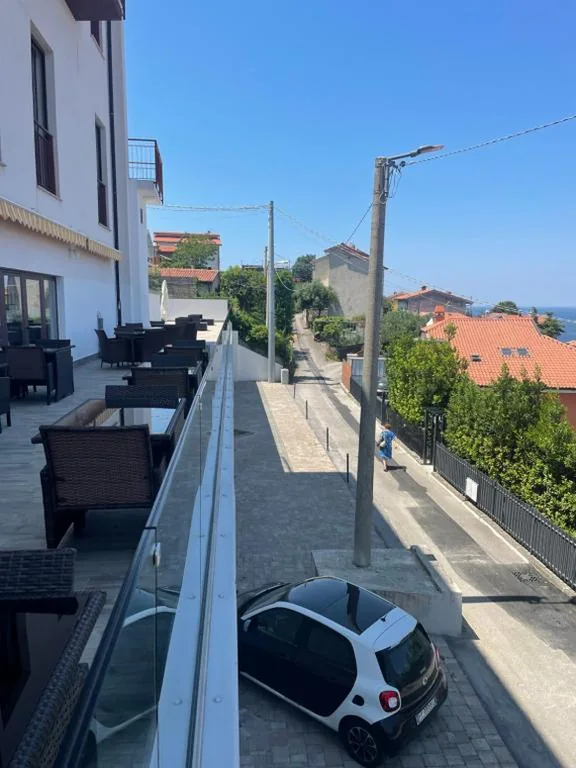 Camera Tripla con Terrazza e Vista Mare — Panorama Hotel