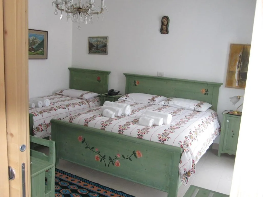 Triple Room with Mountain View — R&B La Gerla Blu