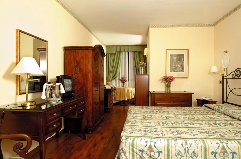 Deluxe Triple Room — Villa Felcaro – Relais, Lodge & Restaurant