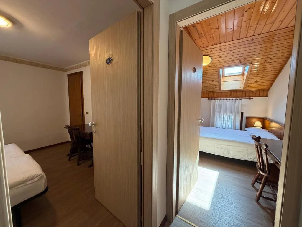 Economy Triple Room — Single Rooms