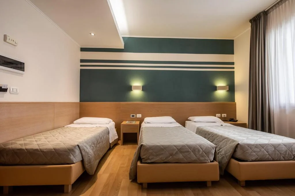 Camera Tripla — Hotel Centro Benessere Gardel