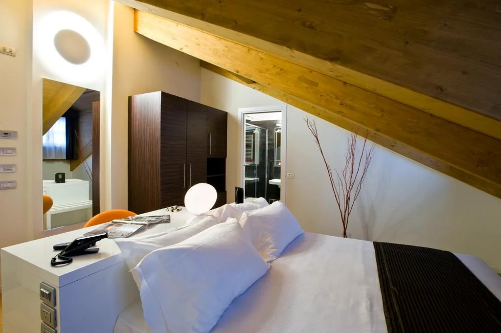 Camera Tripla — Hotel Coppe Trieste – Boutique Hotel