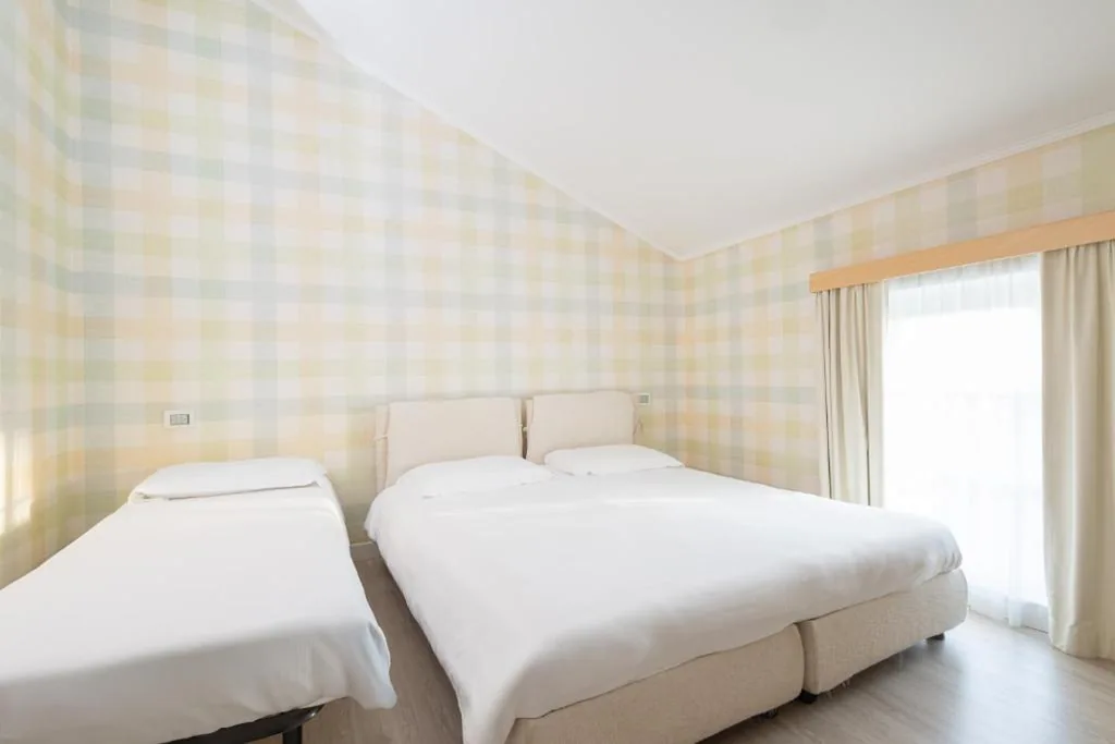 Camera Tripla — Hotel Eden